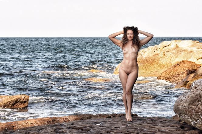 44789022_1553647844780797_1076234236471541760_n (1)